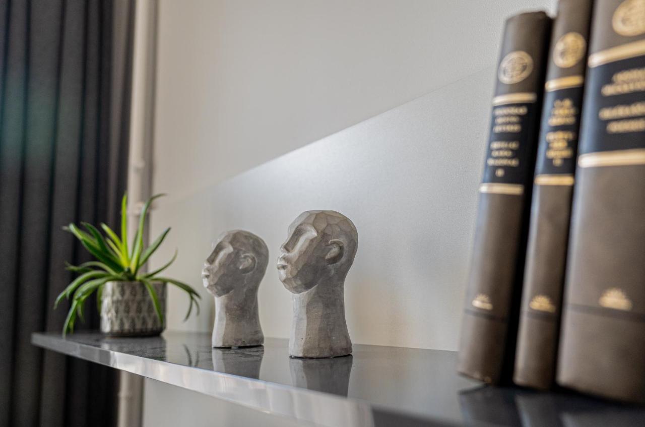 Beautiful Apartment In The Heart Of Каунас Екстер'єр фото